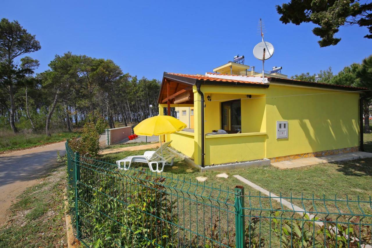 House On The Beach Tin Privlaka  Exterior foto